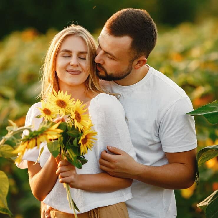 You are currently viewing Σε ποιούς απευθύνεται η εξωσωματική γονιμοποίηση